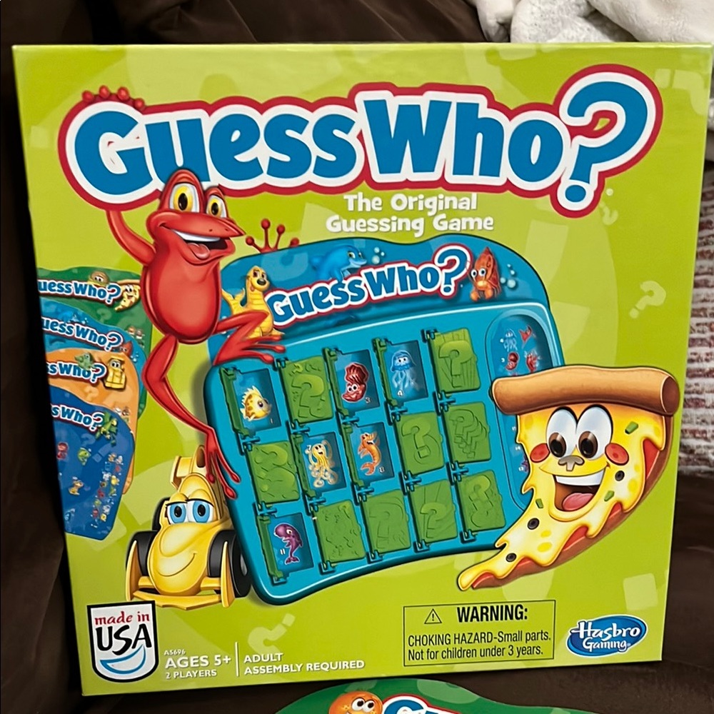 Hasbro Guess Who? Puzzle Game NWOT - Picture 2 of 7